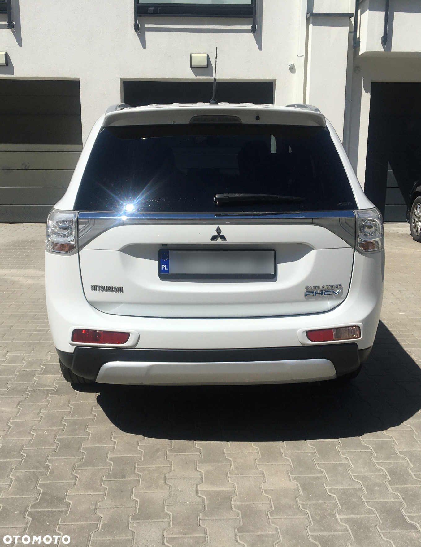Mitsubishi Outlander PHEV Instyle NAVI - 3