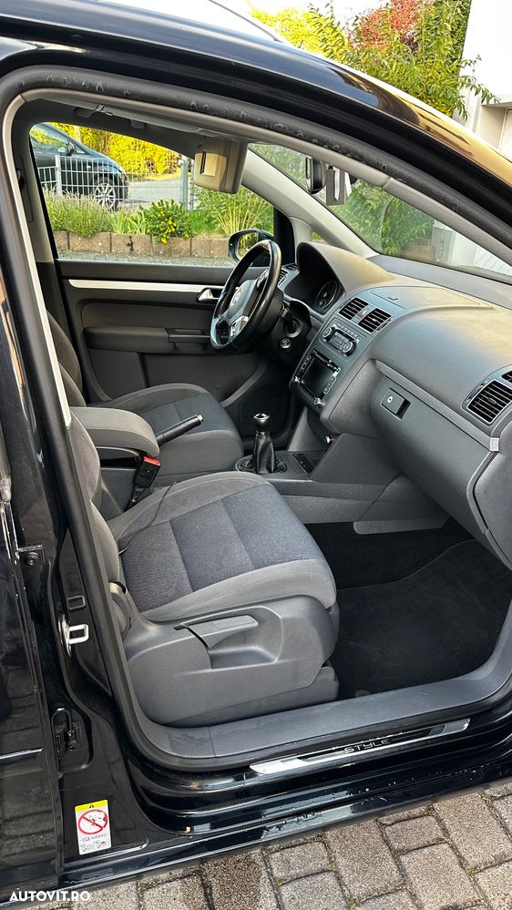 Volkswagen Touran 1.6 TDI Trendline - 6