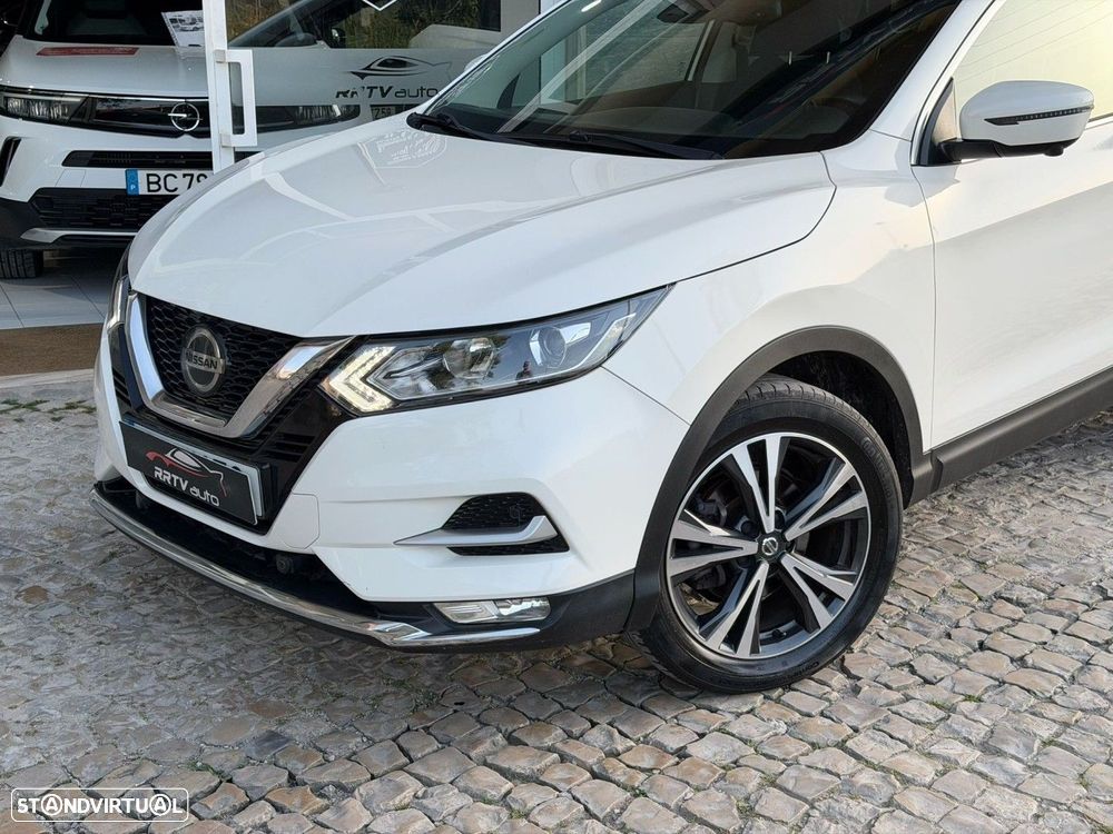 Nissan Qashqai 1.5 dCi N-Connecta J18 - 13