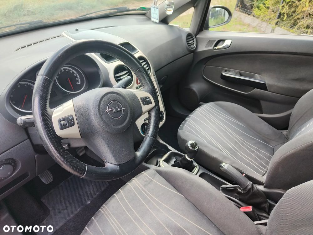 Opel Corsa 1.2 16V Enjoy - 7
