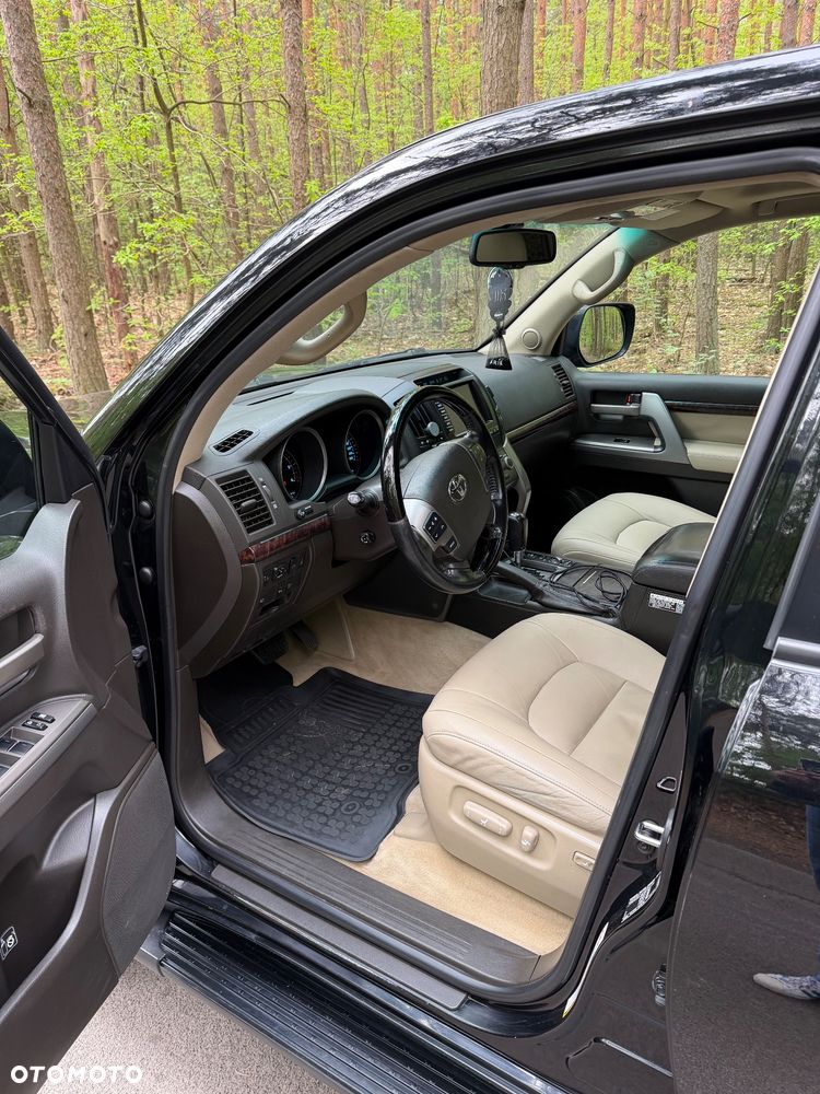 Toyota Land Cruiser LC 4.5 D-4D Prestige Platinium 7os - 15
