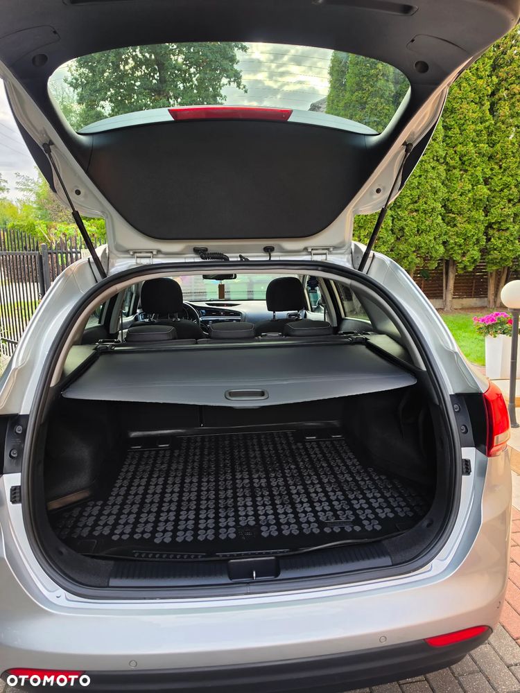 Kia Ceed - 21