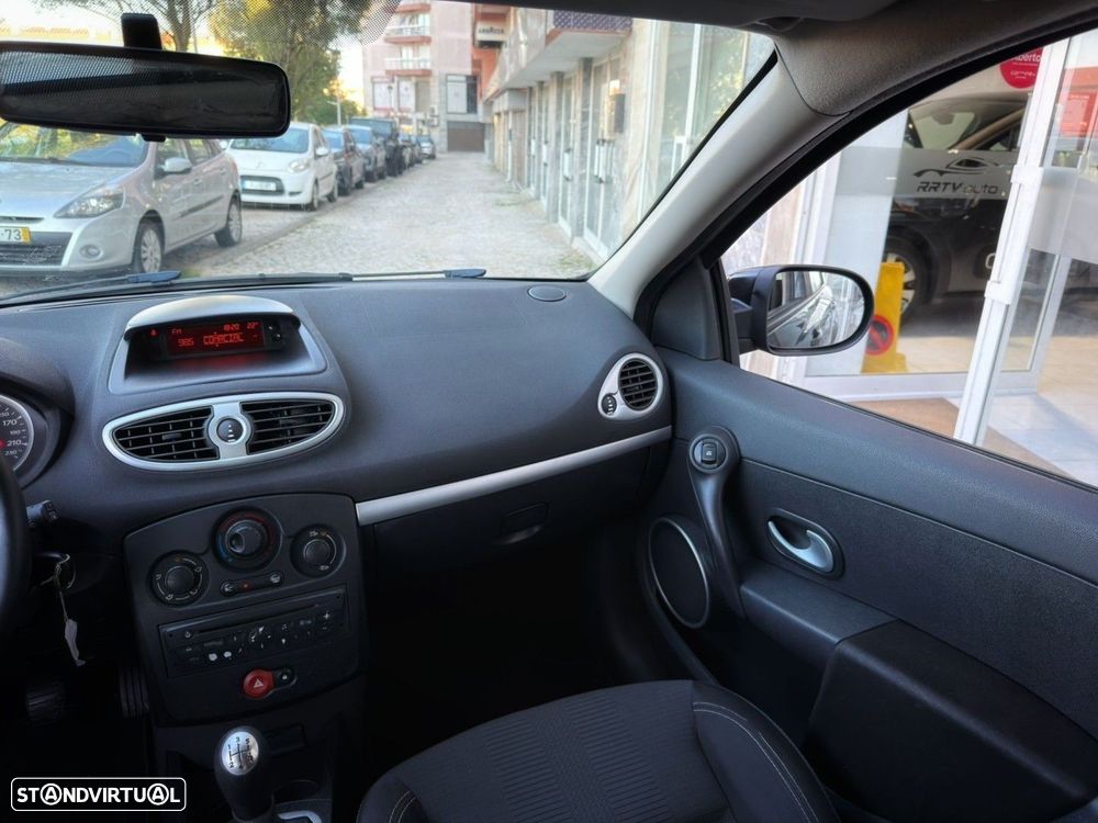 Renault Clio 1.2 16V Dynamique - 17