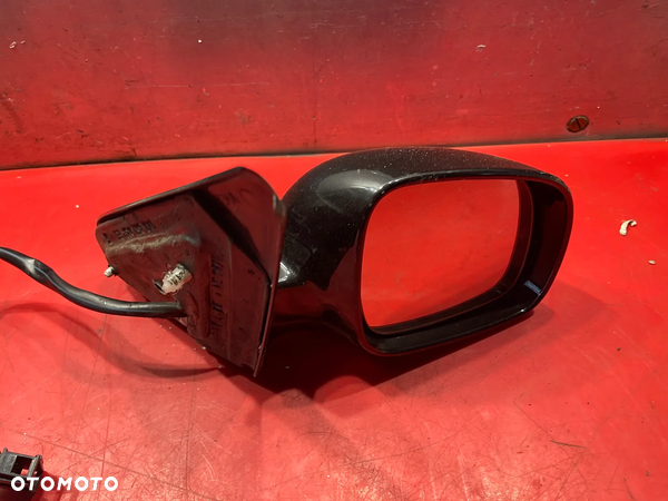 LUSTERKO PRAWE SEAT TOLEDO