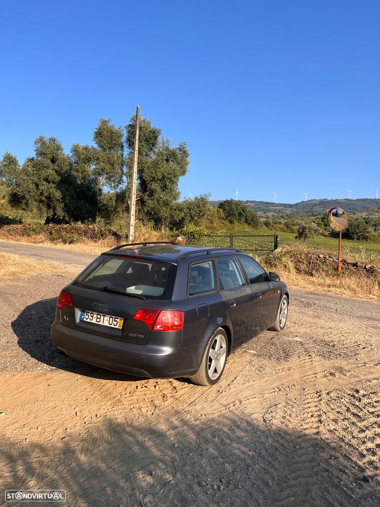 Audi A4 Avant 2.0 TDI - 7