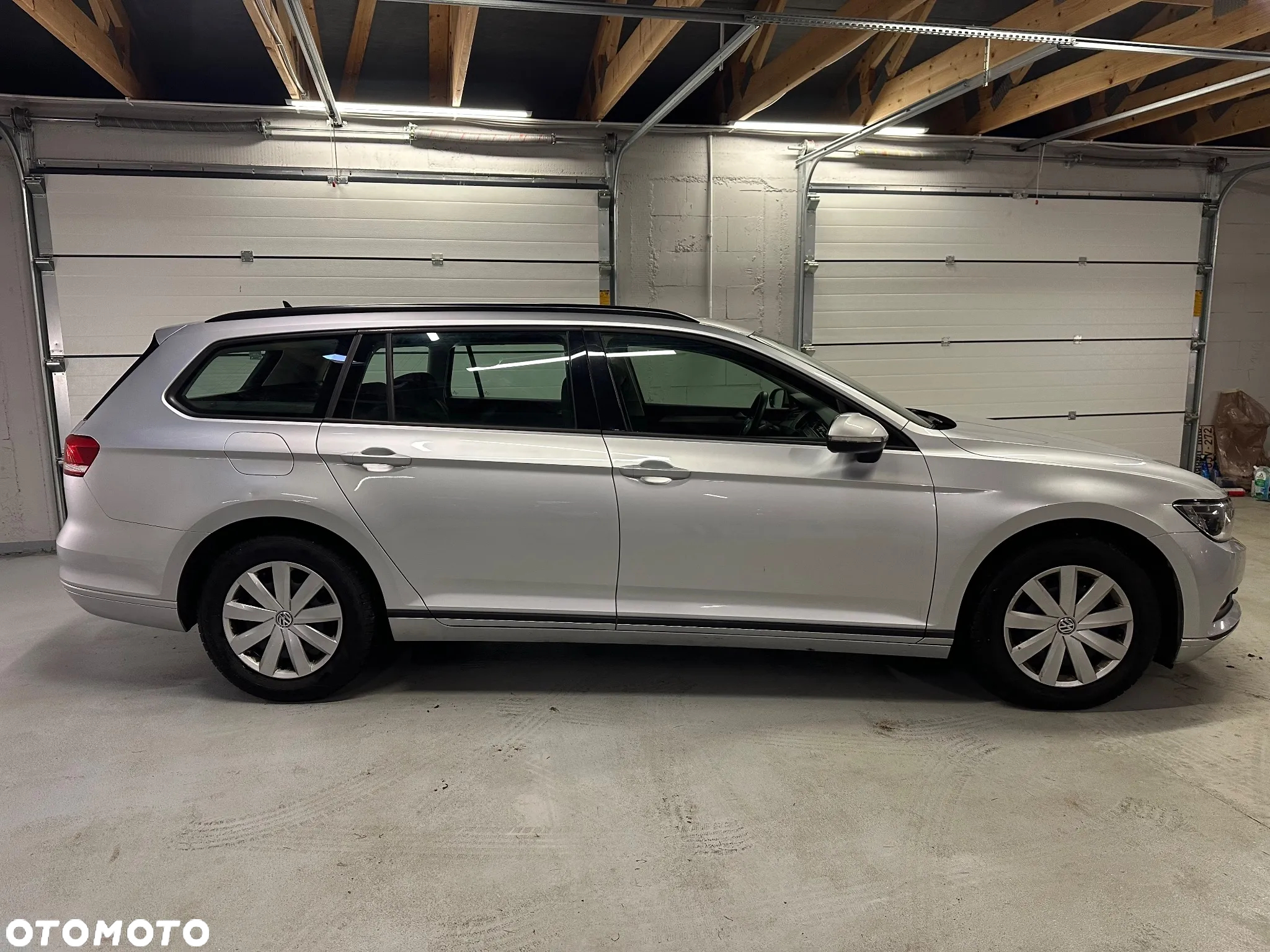 Volkswagen Passat 2.0 TDI SCR Comfortline - 5