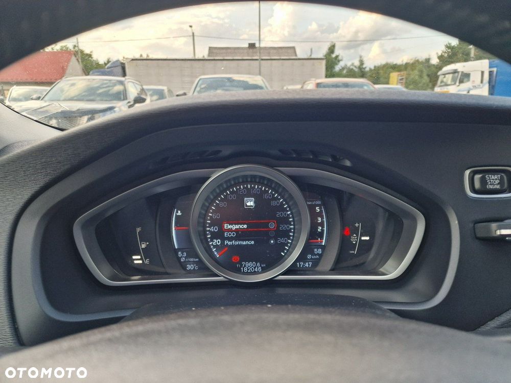 Volvo V40 D2 You - 31