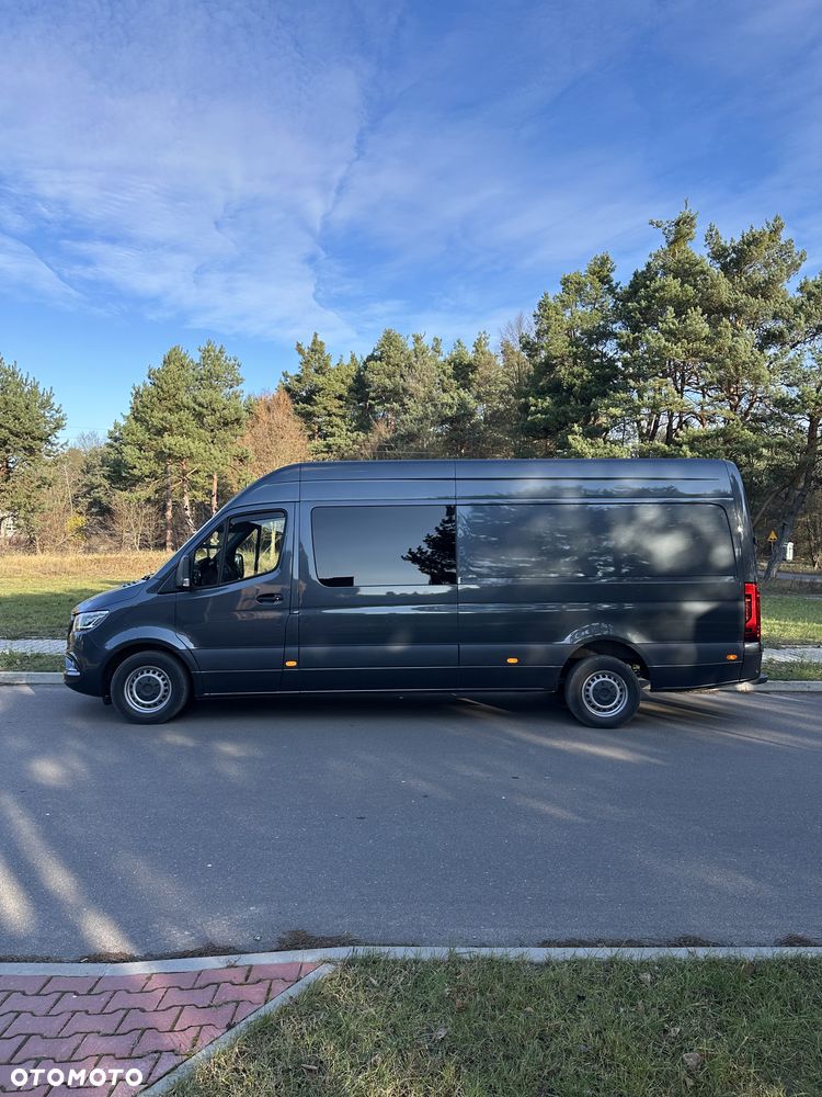 Mercedes-Benz Sprinter - 2