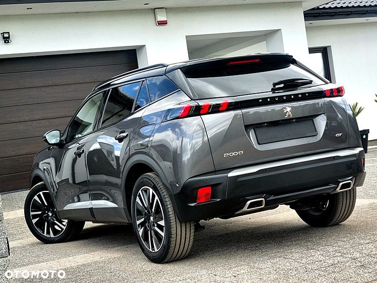 Peugeot 2008 PureTech 130 EAT8 GT - 3
