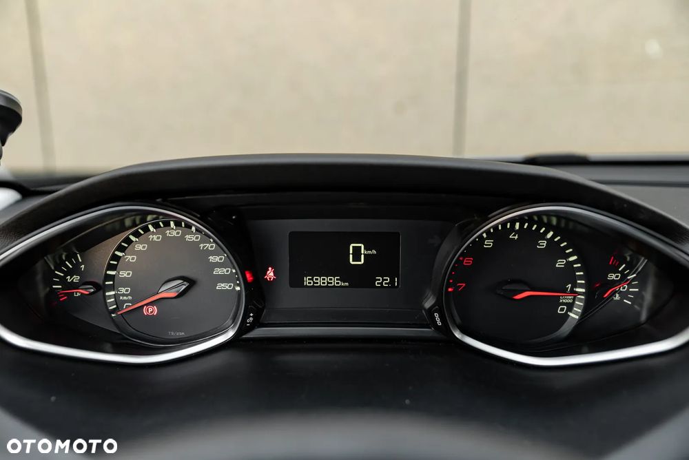 Peugeot 308 PureTech 130 Stop & Start Winter Edition - 27