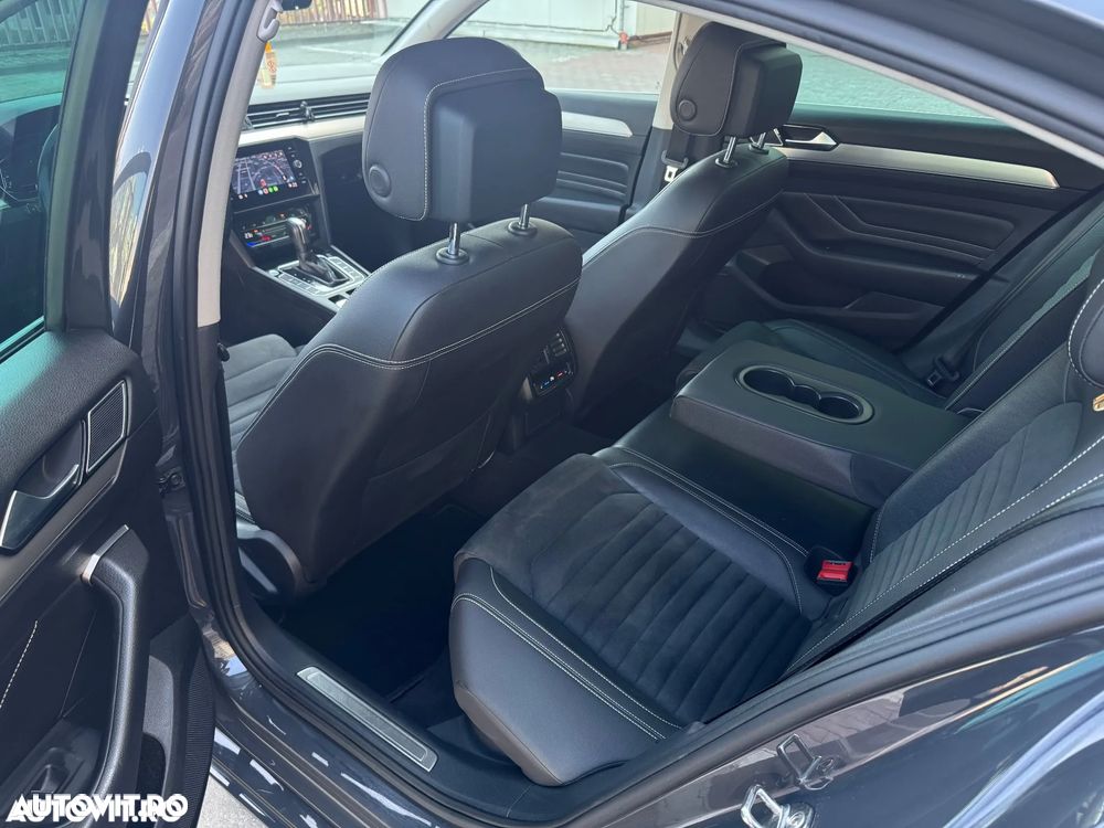 Volkswagen Passat 2.0 TDI DSG Highline - 9