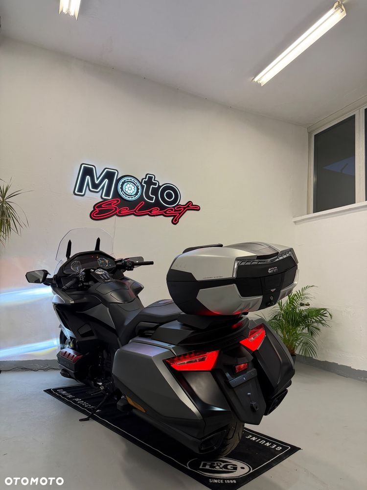 Honda GL - 11