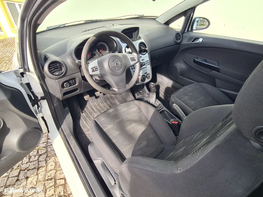 Opel Corsa 1.3 CDTI - 28