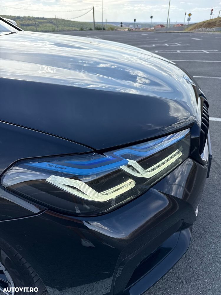 BMW Seria 5 530d xDrive AT MHEV - 6