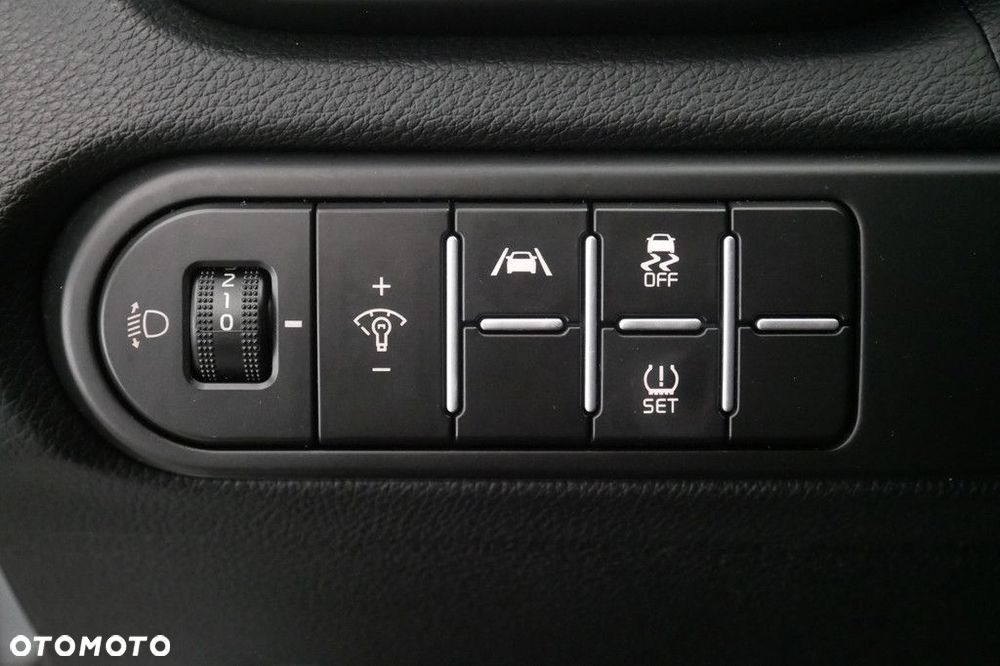 Kia Ceed 1.5 T-GDI M - 23