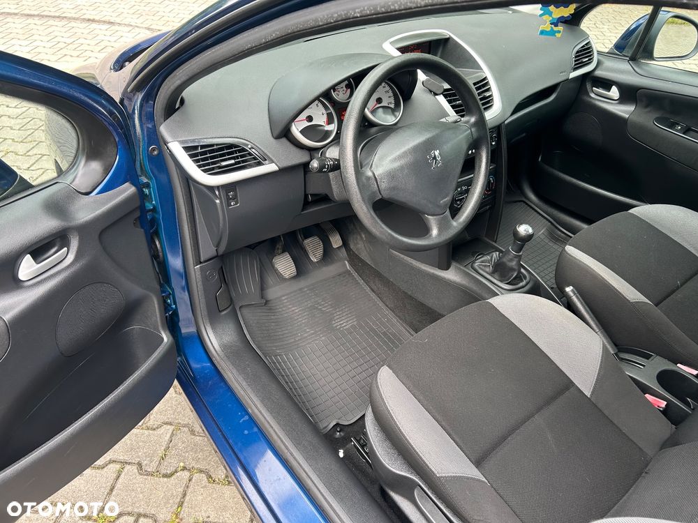 Peugeot 207 1.4 Trendy - 9