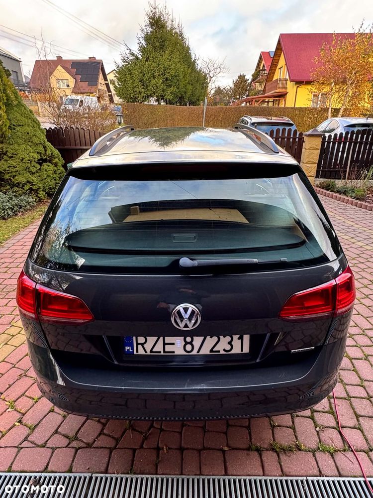 Volkswagen Golf - 11