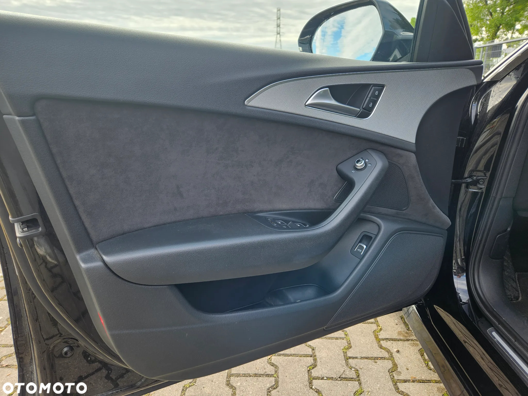 Audi A6 Avant 2.0 TDI Ultra S tronic - 13