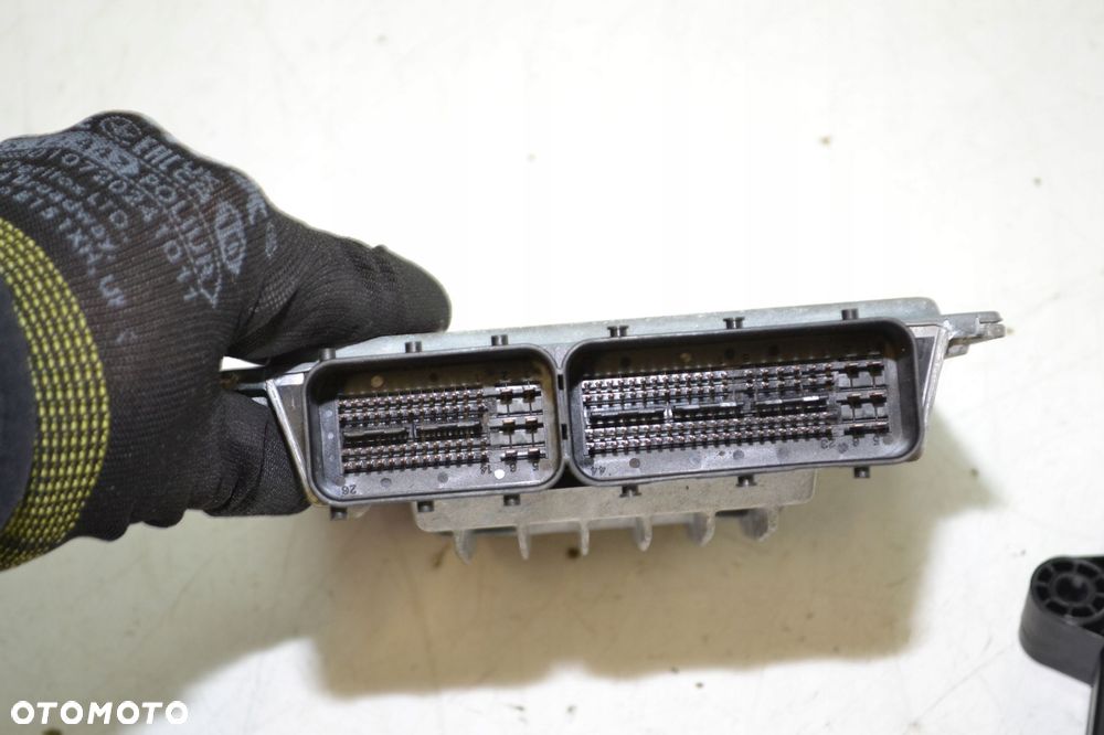 BMW E81 E87 116i 118i 120 N43 STEROWNIK SILNIKA ZESTAW DO ODPALENIA 7579142 - 4