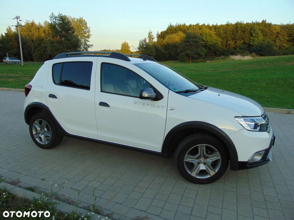 Dacia Sandero Stepway TCe 100 Prestige - 32