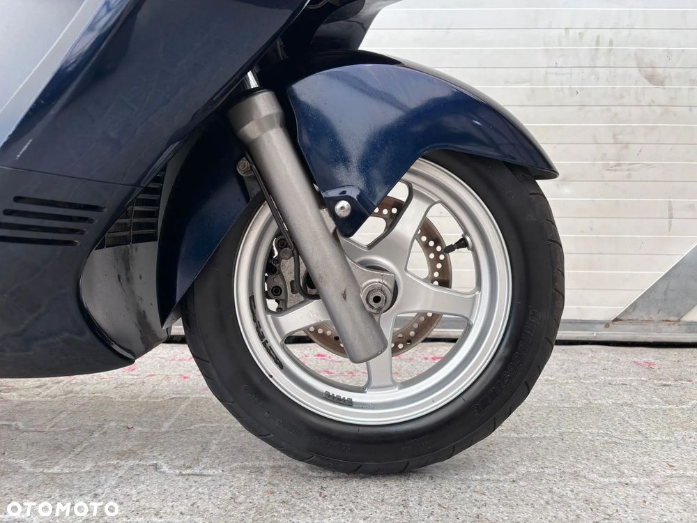 Suzuki Burgman - 19