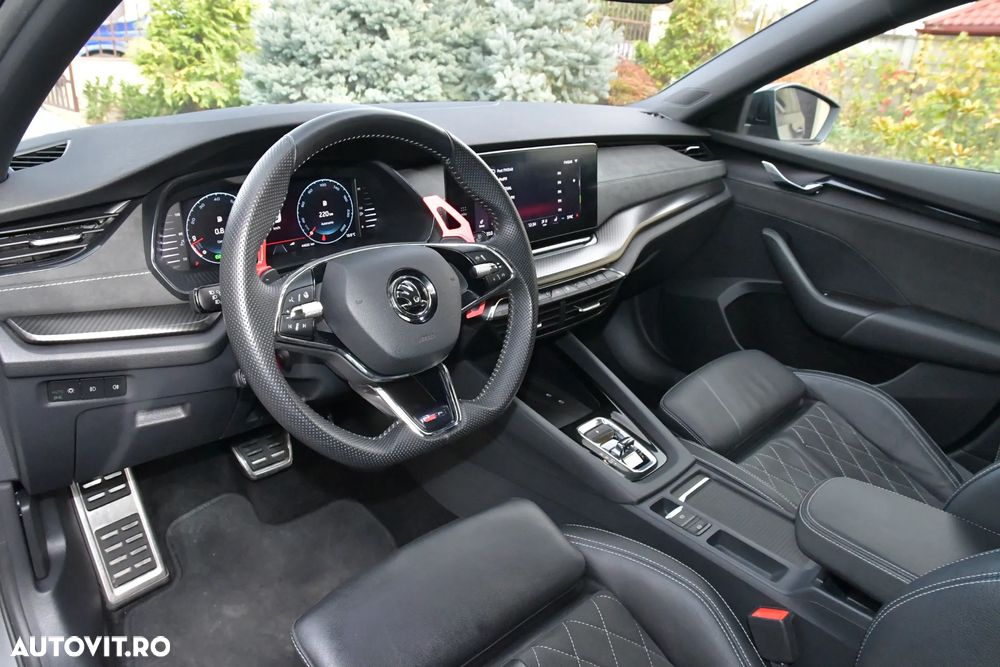 Skoda Octavia 2.0 TSI DSG RS - 5