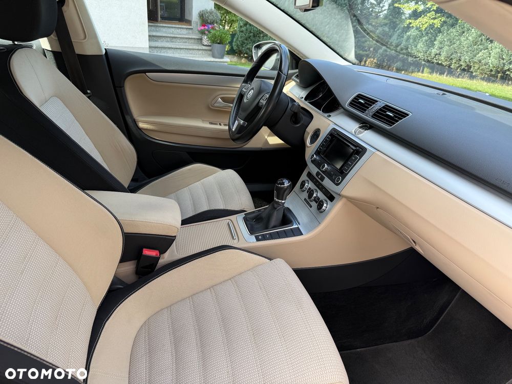 Volkswagen CC - 9