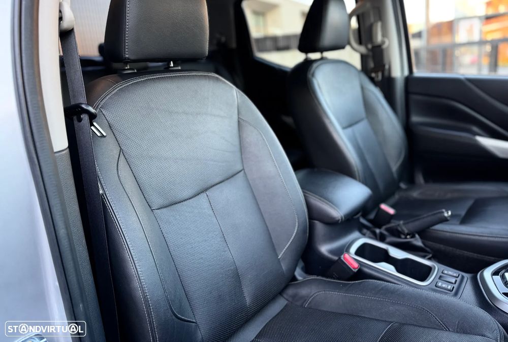 Nissan Navara 2.3 dCi CD 4WD Tekna Auto - 11