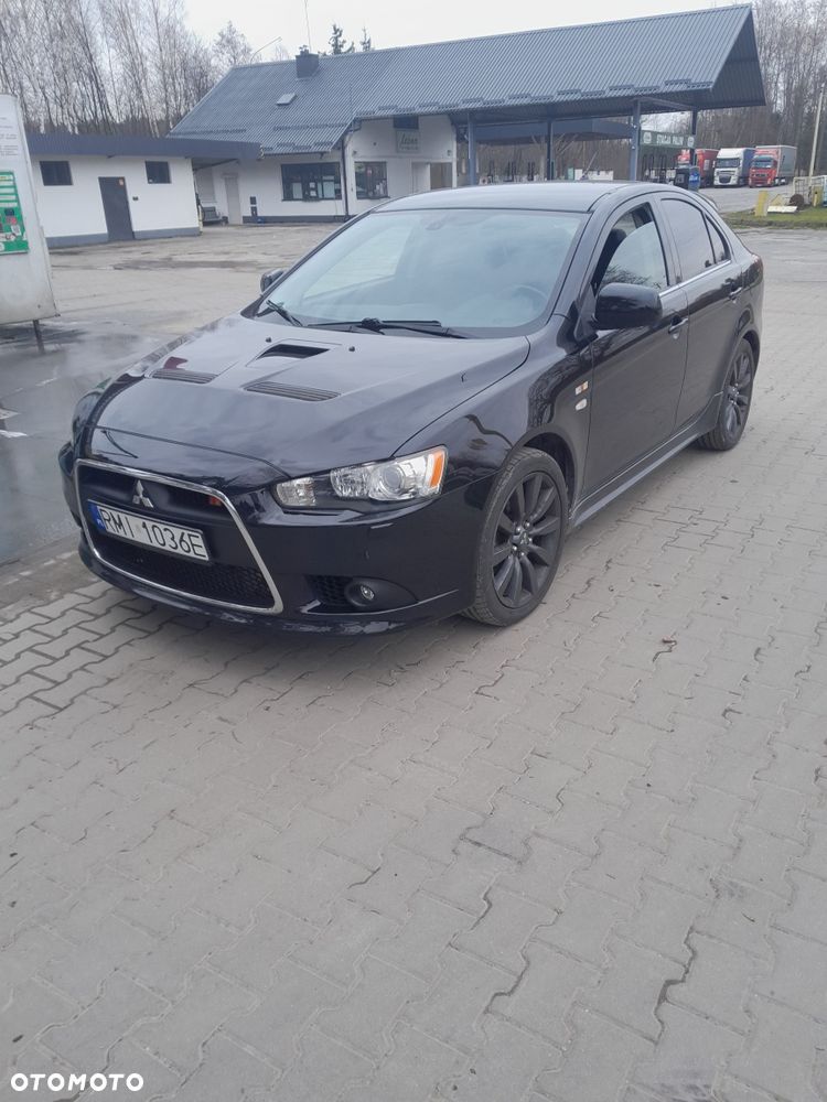 Mitsubishi Lancer - 1