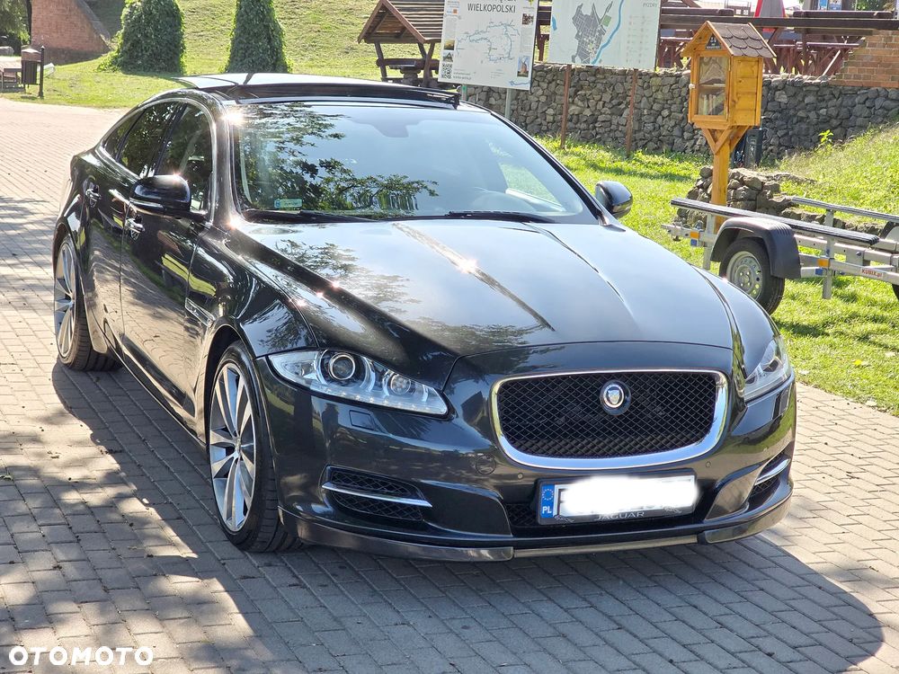 Jaguar XJ 3.0 D V6 Premium Luxury - 28