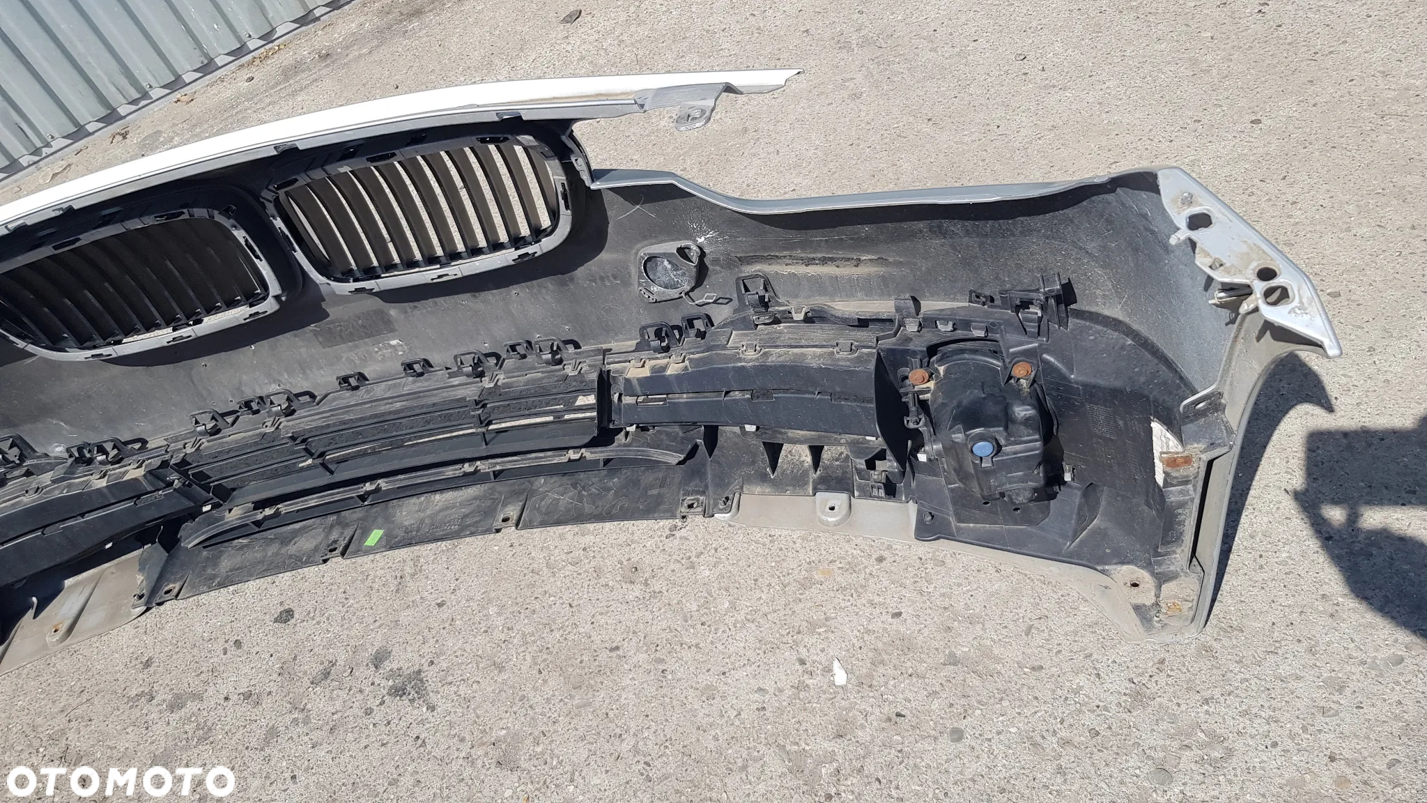 zderzak sport Bmw f30 f31 lci lift kolor a83 - 6