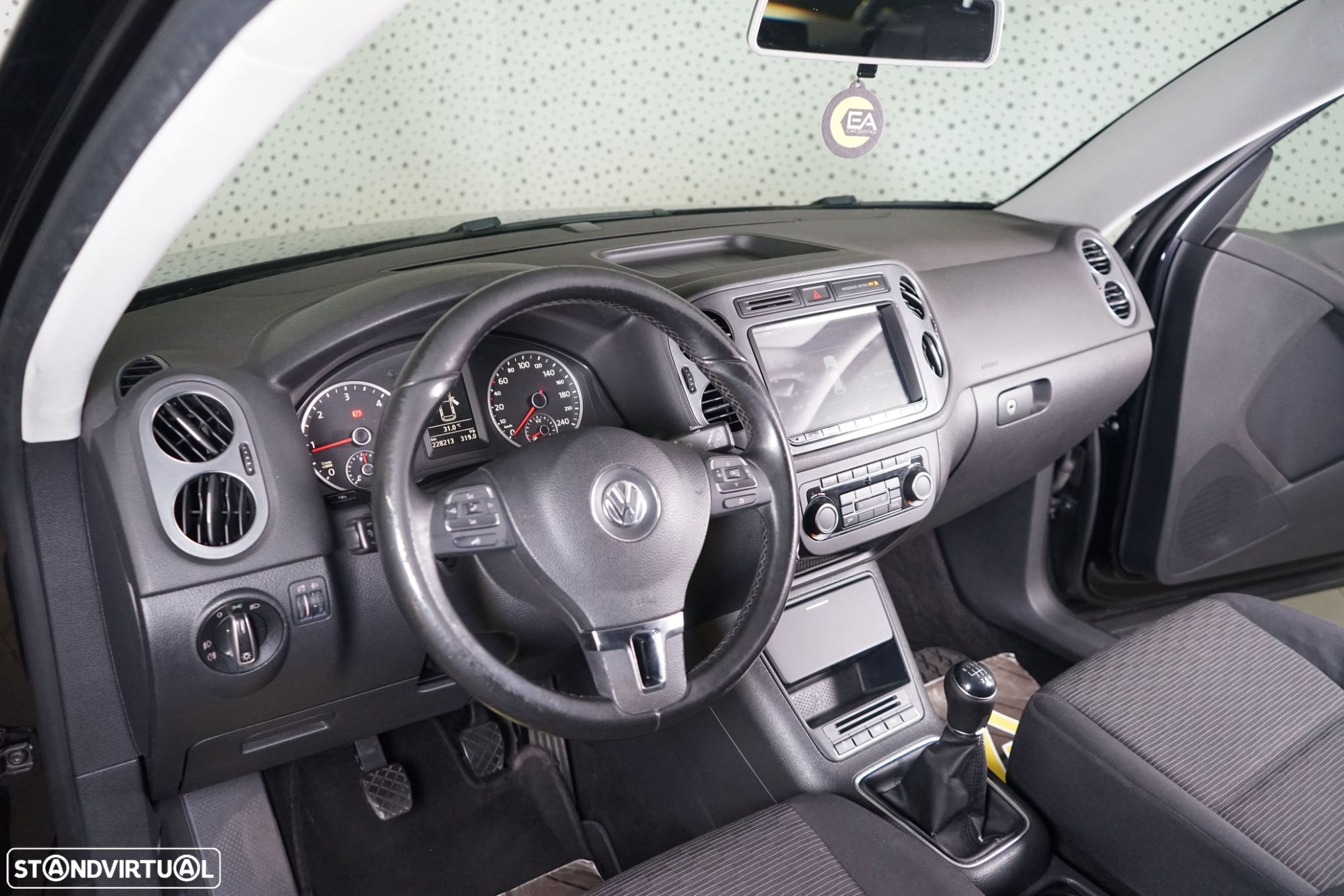 VW Tiguan 2.0 TDi Cup BlueMotion - 15