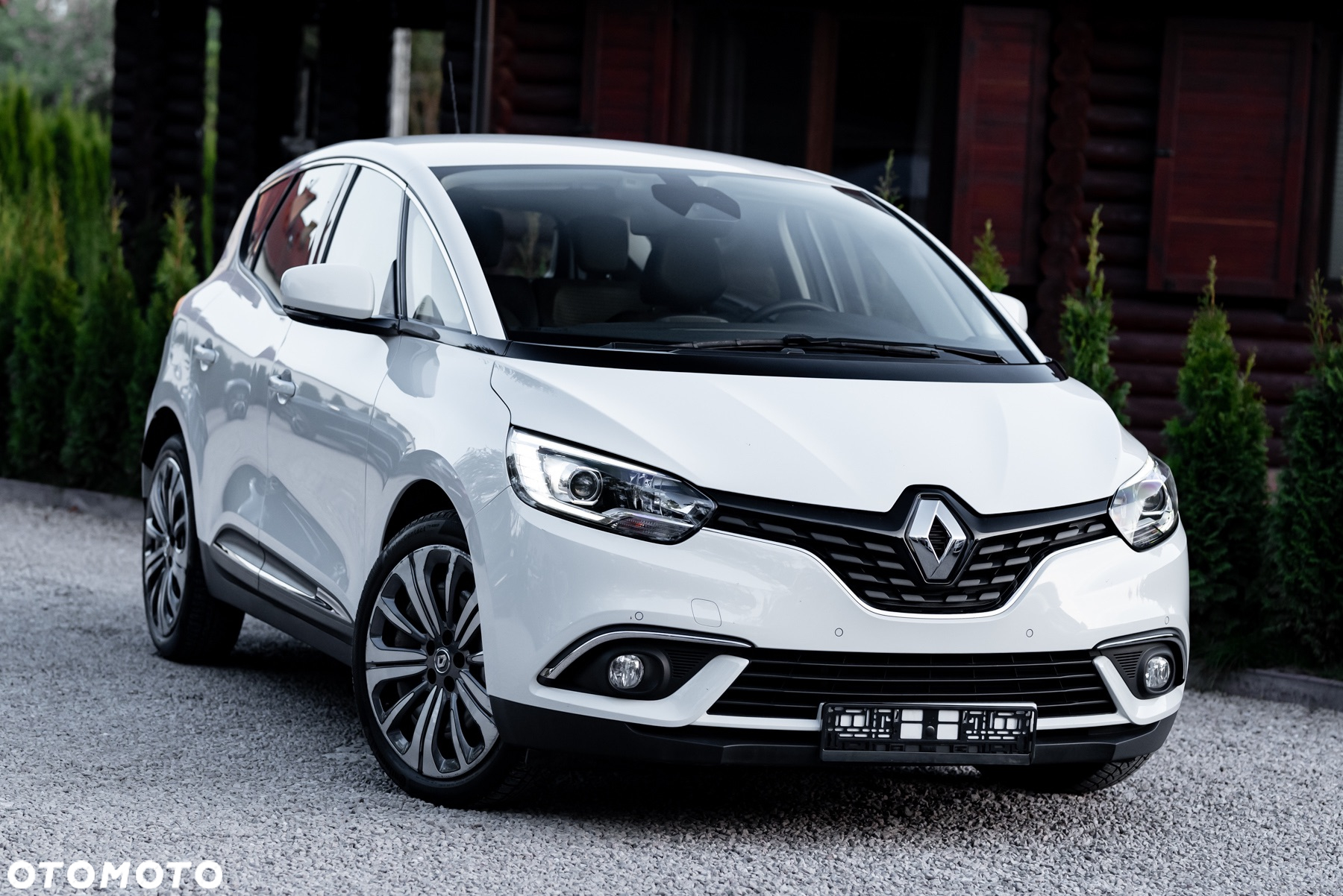 Renault Scenic TCe 140 GPF EDC INTENS - 4