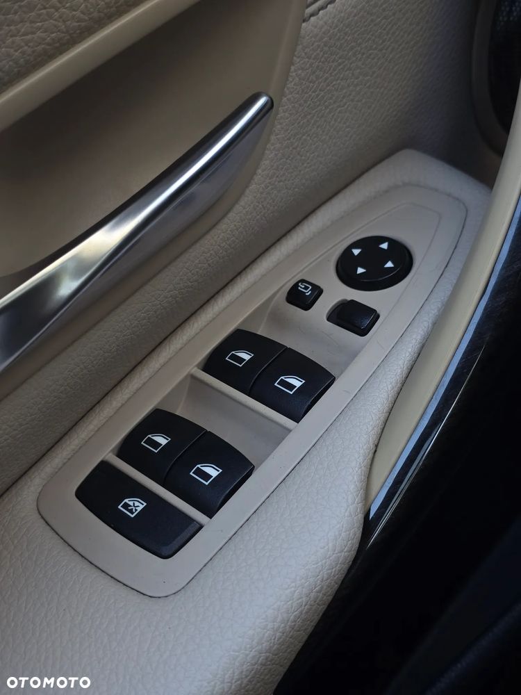 BMW Seria 4 418d Luxury Line - 33