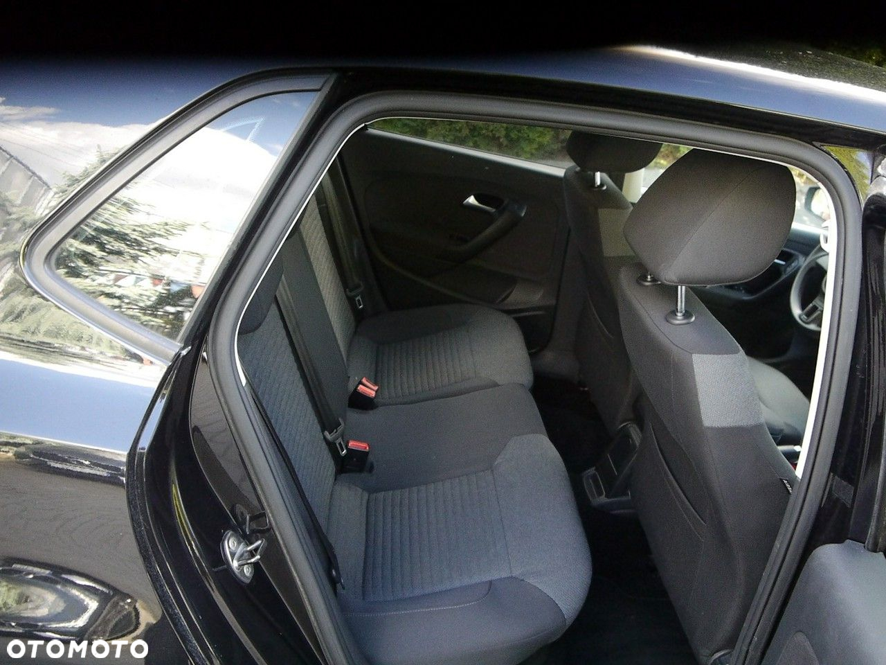 Volkswagen Polo 1.4 16V Comfortline - 23