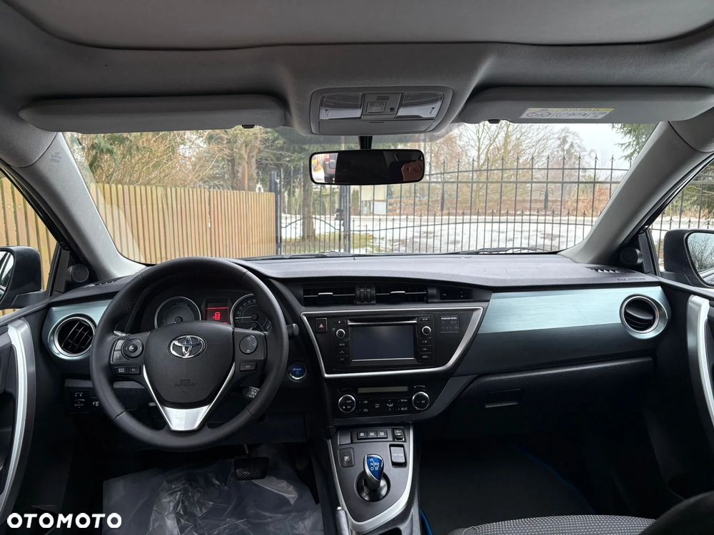 Toyota Auris - 12