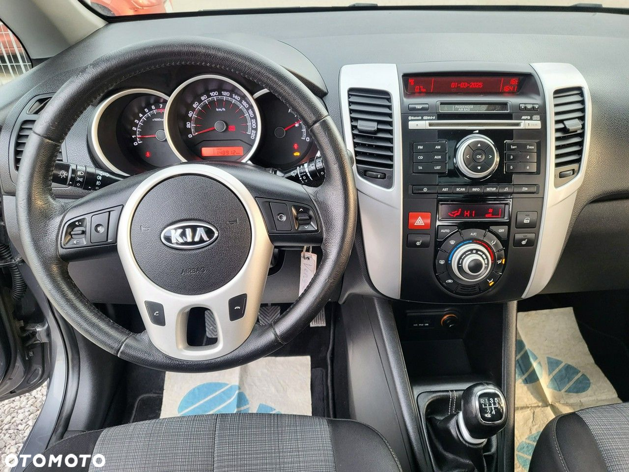 Kia Venga - 22