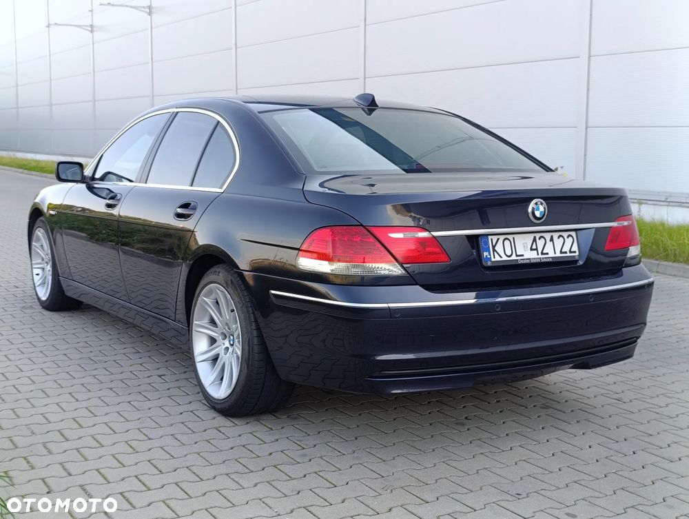 BMW Seria 7 740i - 3