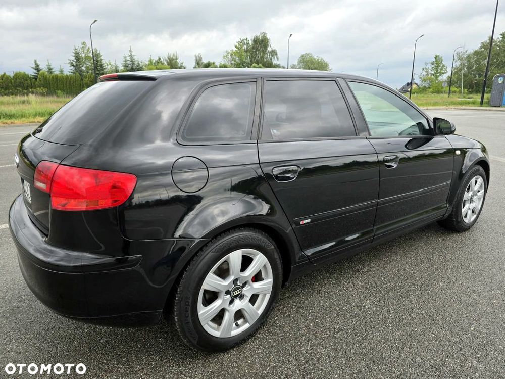 Audi A3 Sportback 2.0 TDI DPF S tronic S line Sportpaket (plus) - 13