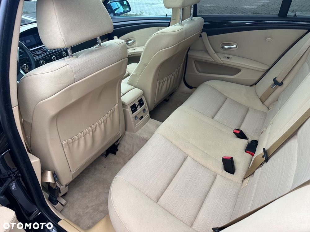 BMW Seria 5 530d xDrive - 8