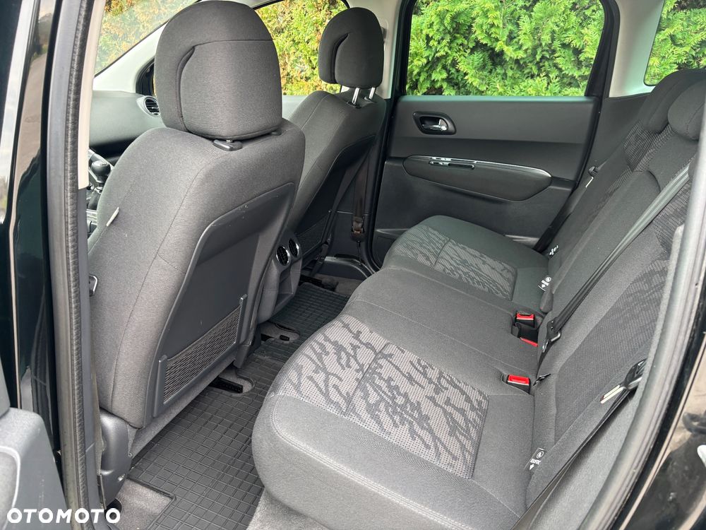 Peugeot 3008 HDi 115 Active - 27