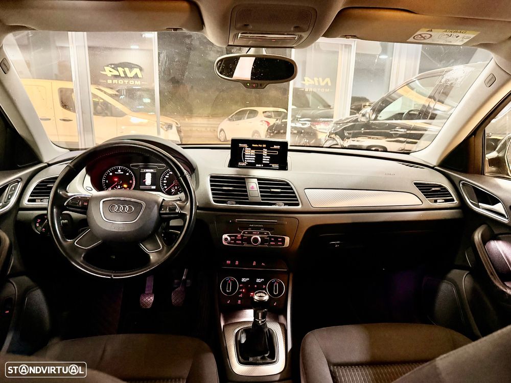 Audi Q3 2.0 TDI Design - 9