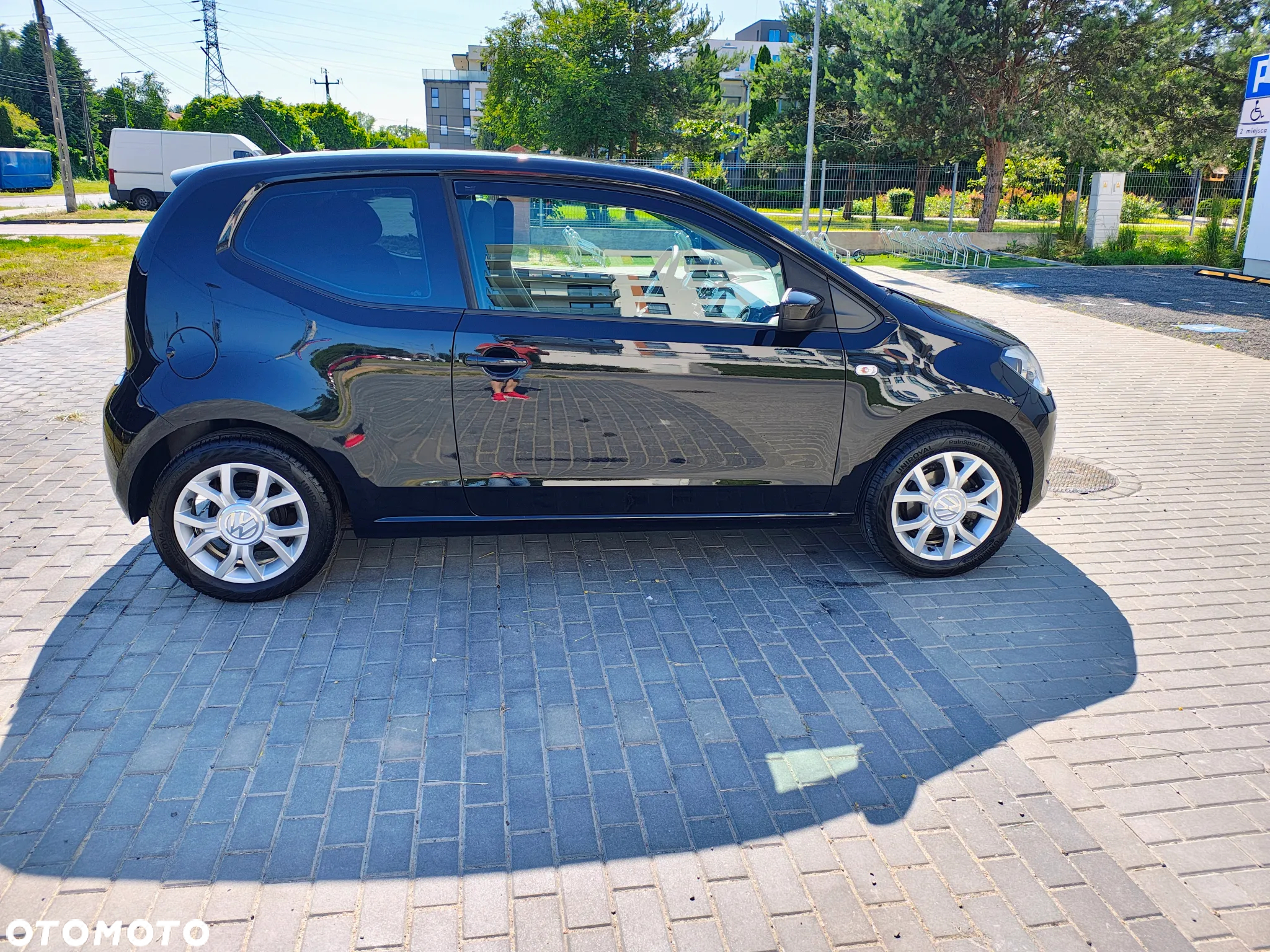 Volkswagen up! 1.0 black - 4
