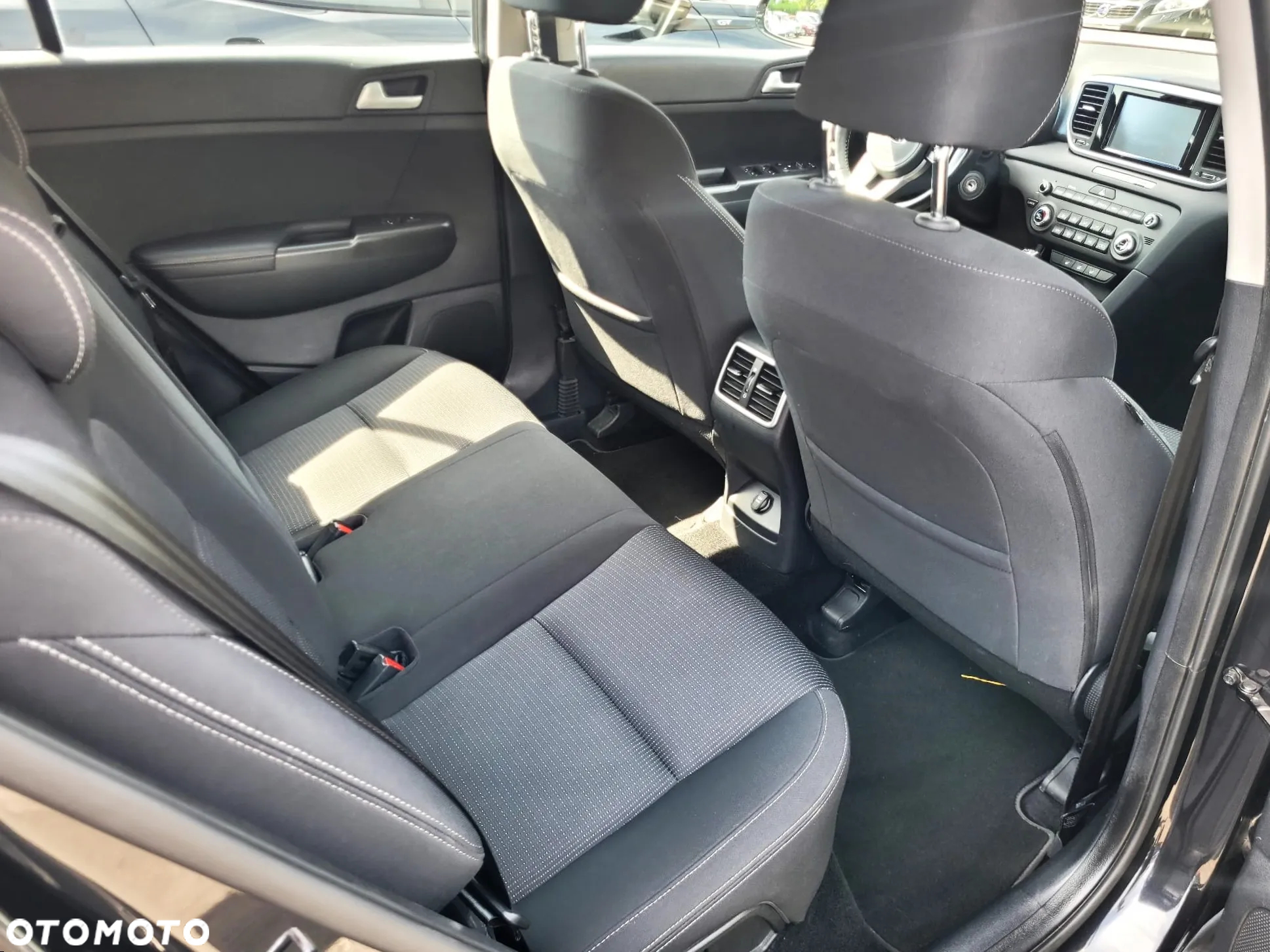 Kia Sportage 1.6 GDI Black Edition 2WD - 26