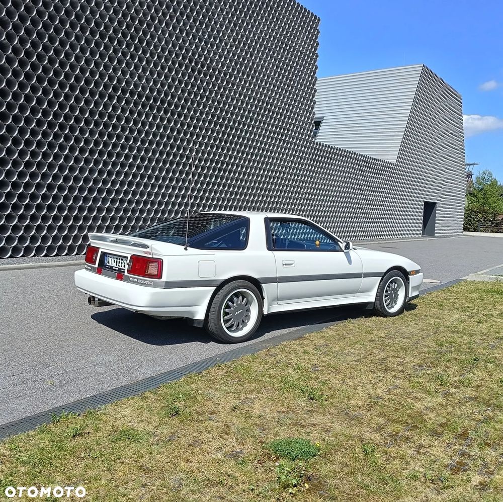 Toyota Supra - 10