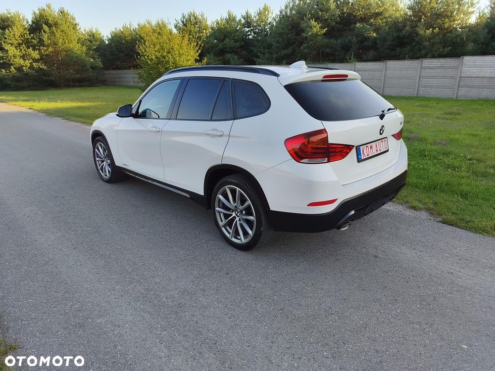 BMW X1 sDrive18d xLine - 12