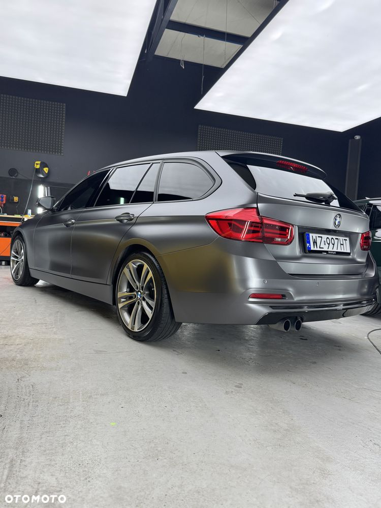 BMW Seria 3 320d Sport Line - 7