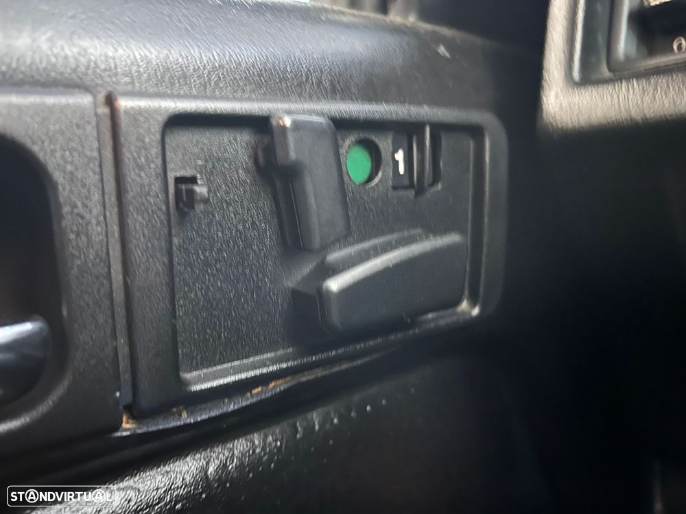 Mercedes-Benz 190 E 2.3 16V - 25