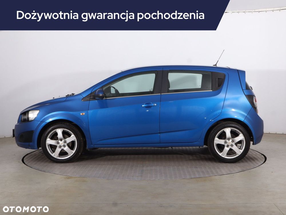 Chevrolet Aveo - 4
