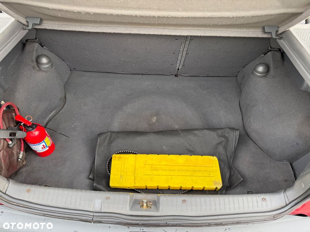 Opel Astra 1.6 GL - 18